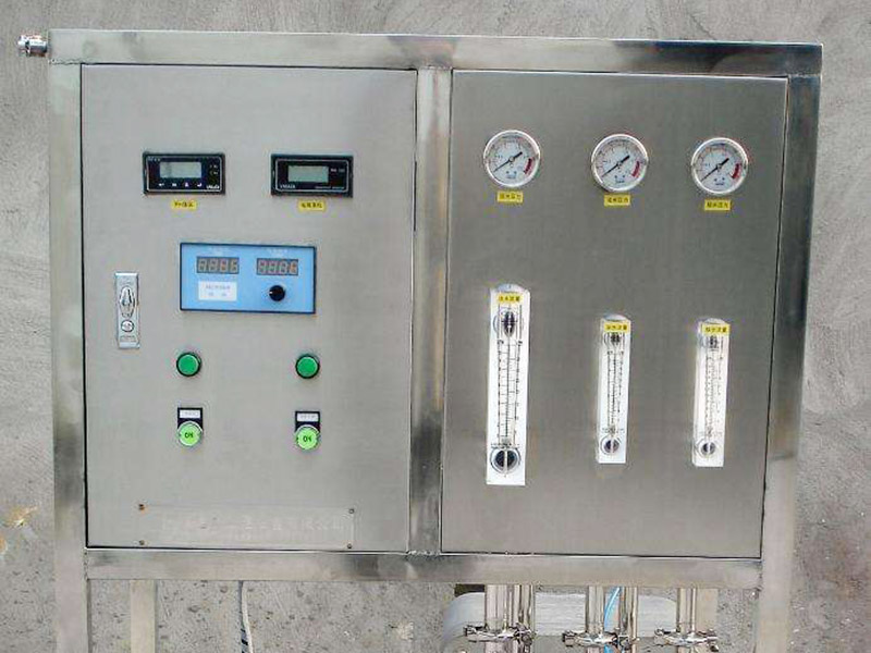 edi模塊原水首先進(jìn)入水箱，經(jīng)過(guò)原水泵